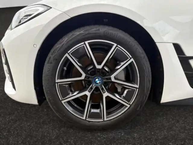 Bmw I4 edrive40 340ch m sport — photo 14