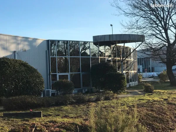 Batiment à vendre, 347 m² - Martillac 33650