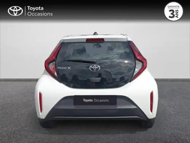 Toyota Aygo X 1.0 vvt-i 72ch dynamic my23 — photo 4