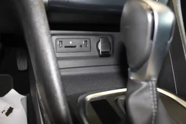 Renault Megane mégane iv berline dci 165 energy edc — photo 19