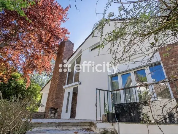 Maison 6 pièces 184 m²