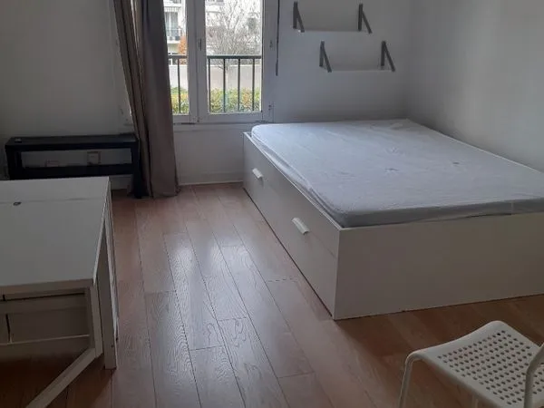 Studio meublé proche RER