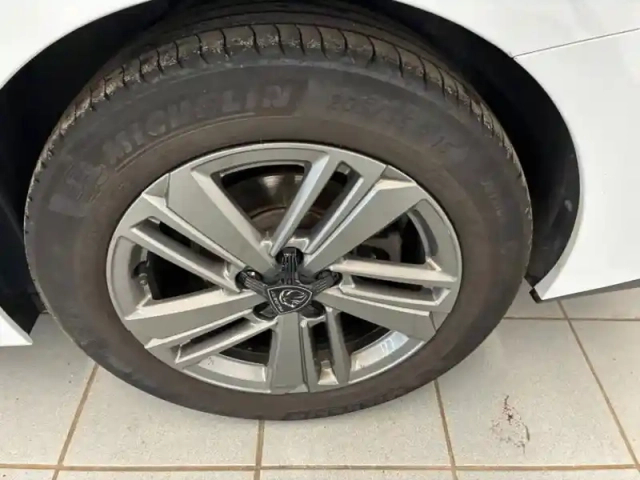 Peugeot 308 sw 1.5 bluehdi 130ch s&amp;s style eat8 — photo 12