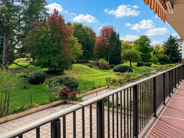 Bayonne Quartier Marracq T3 de 77 m² avec grand balcon, cave et garage