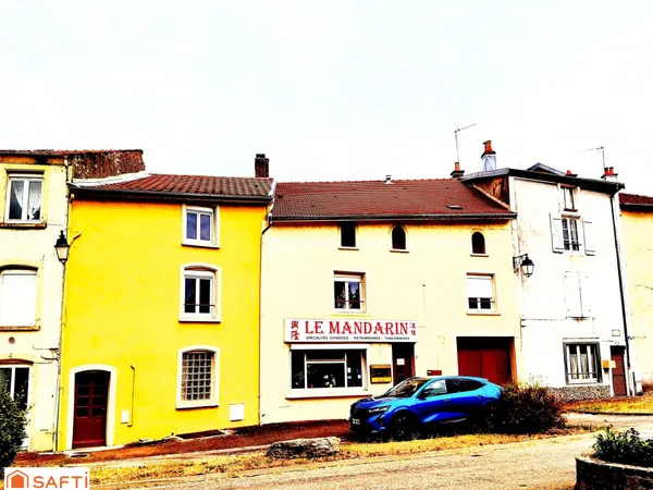Vaste local commercial comprenant un restaurant renommé et un appartement près du centre ville