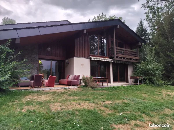 Chambre en colocation dans grand chalet
