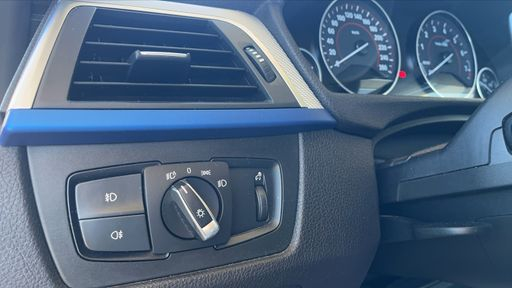 BMW Serie 3 330e 252 Plug in Hybrid BVA8 - M Sport – 2016 – 77189 km – Hybride rechargeable – Boîte Automatique — photo 14