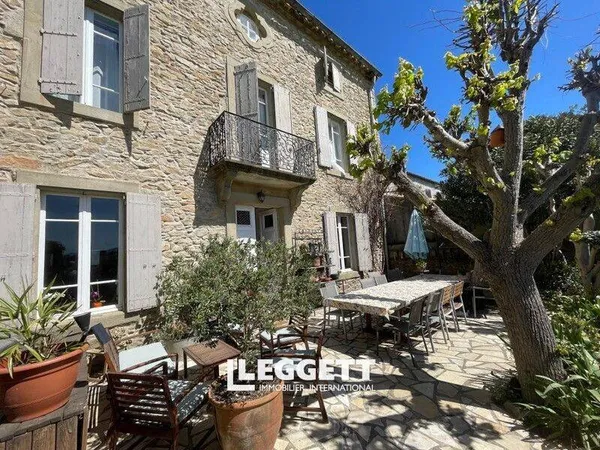 Maison 12 pièces 315 m²
