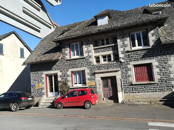 Appartement à Saint Cernin 15