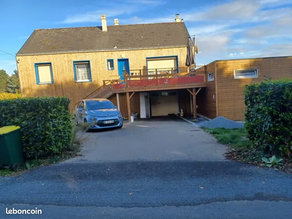 Maison rénovée jouxtant La Roche-Bernard