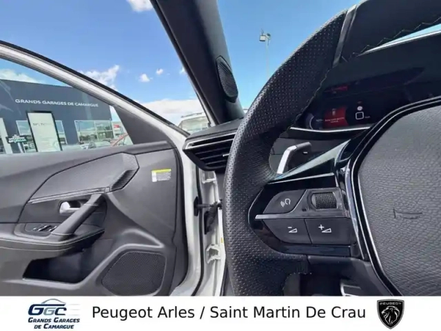 Peugeot 2008 puretech 130 s&amp;s eat8 — photo 23