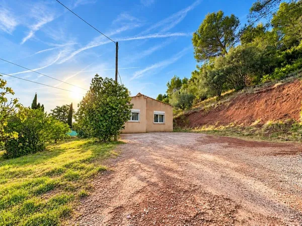 Maison de plain-pied 5 pièces 120 m²