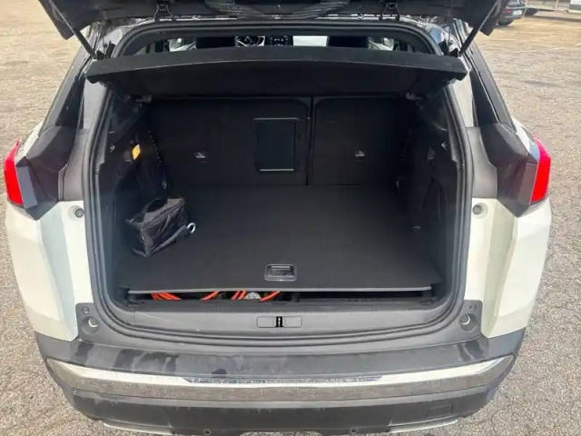 Peugeot 3008 hybrid 225 e-eat8 — photo 6