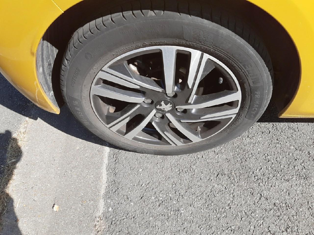 Peugeot 208 puretech 100 s&s bvm6 allure pack — photo 5