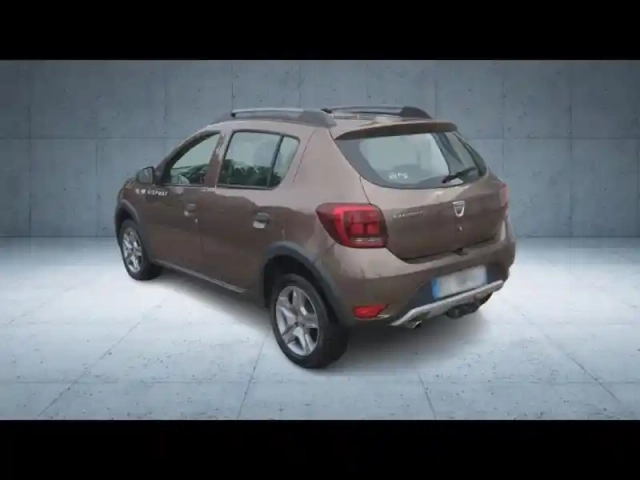 Dacia Sandero 0.9 tce 90ch stepway — photo 3