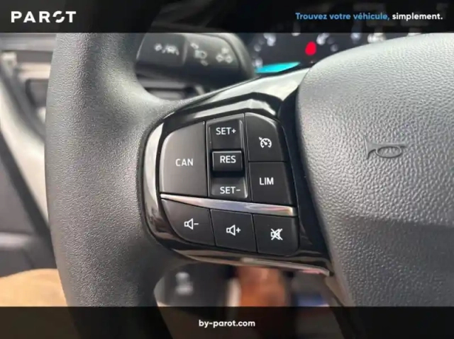 Ford Fiesta 1.5 tdci 85ch connect business 3p société — photo 17