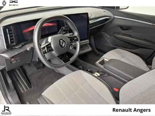 Renault Megane e-tech electric ev40 130ch techno standard charge — photo 15