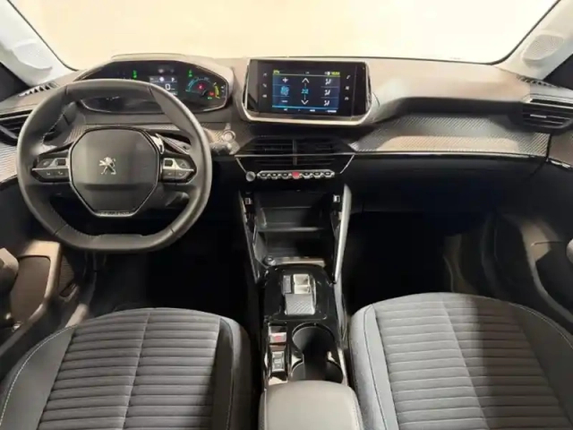 Peugeot 208 e- 136ch style — photo 8