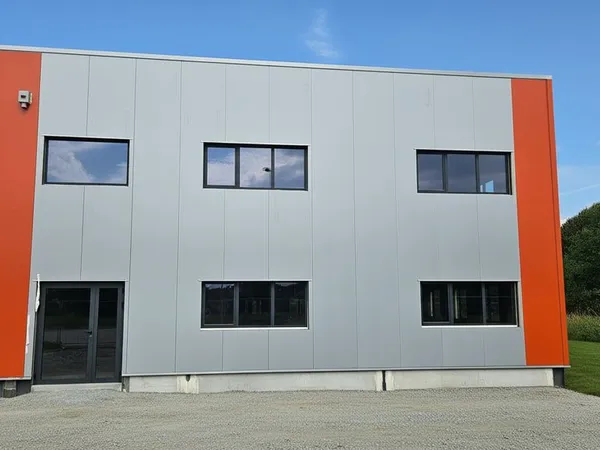 Bureaux 108 m² Paulx