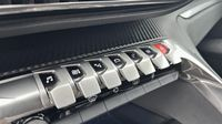 Peugeot 3008 1.2 PureTech 130ch S&S Active Pack EAT8 — photo 15