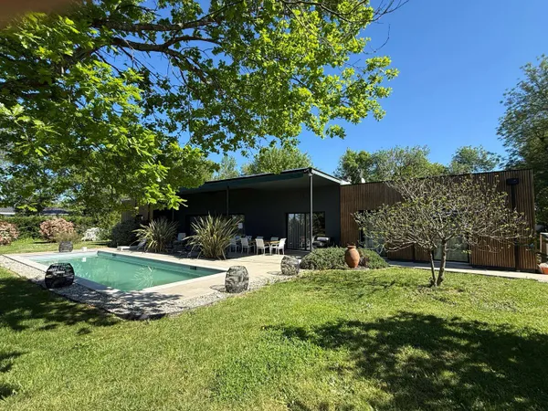Maison de plain-pied 5 pièces 200 m²