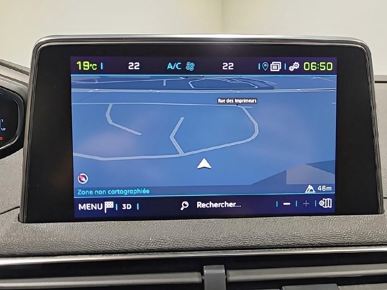Peugeot 3008 hybrid4 300 e-eat8 gt — photo 11
