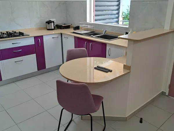 T2 meublé 63 m² avec piscine, fibre et parking sécurisé