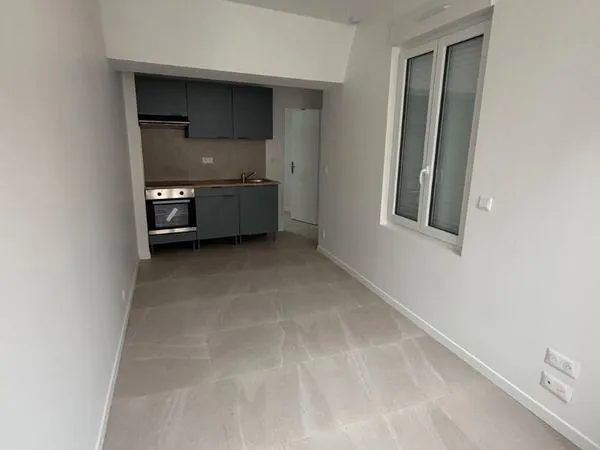 Studio 1 pièce 30 m²