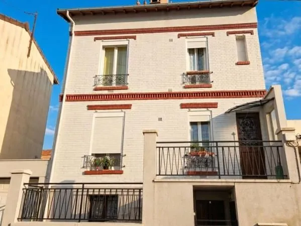 Immeuble 180 m²