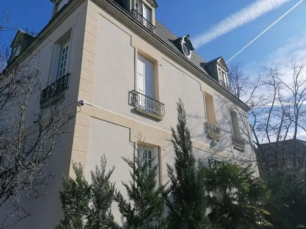 Aulnay sous Bois Quartier Nonneville 238 m² avec piscine, salle de sport , jacuzzii, hammam