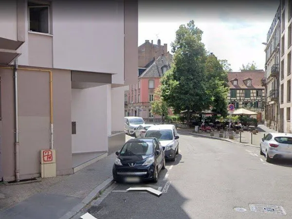 Parking 12 m²