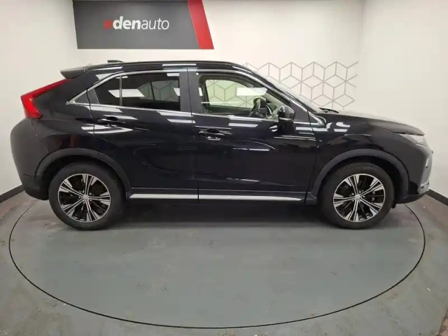 Mitsubishi Eclipse cross 1.5 mivec 163 bvm6 2wd — photo 10