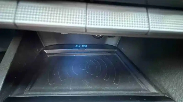 Peugeot 3008 hybrid 225 e-eat8 — photo 6