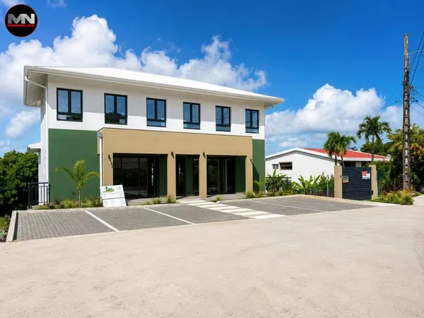 Local commercial 119 m²