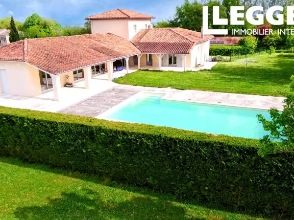Commerce 7 pièces 234 m²