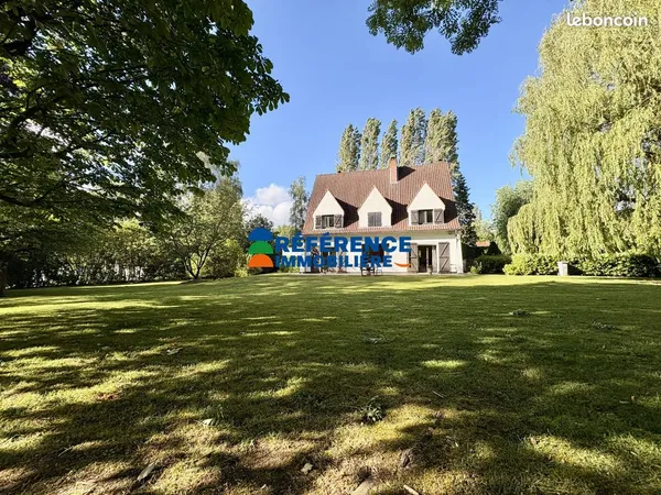 Propriété 8 pièces 188 m²