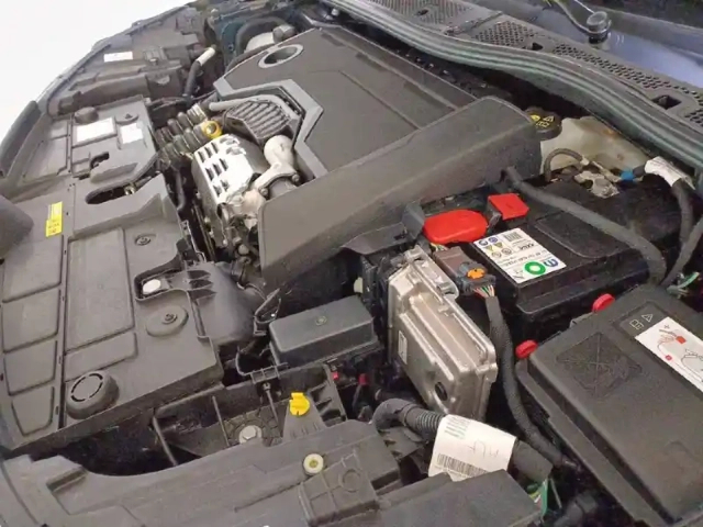 Citroën C4 hybride 100 e-dcs6 — photo 45