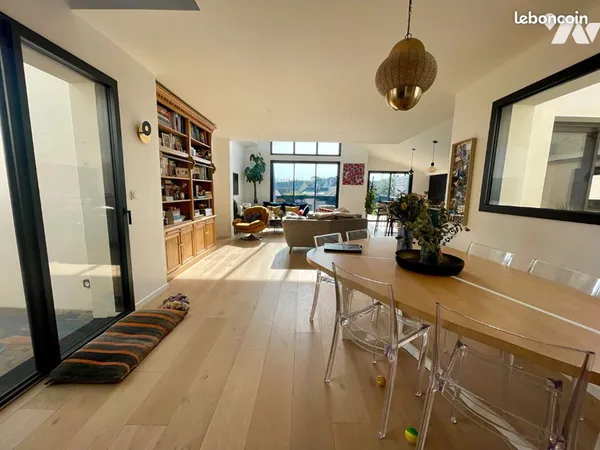 Maison 8 pièces 191 m²