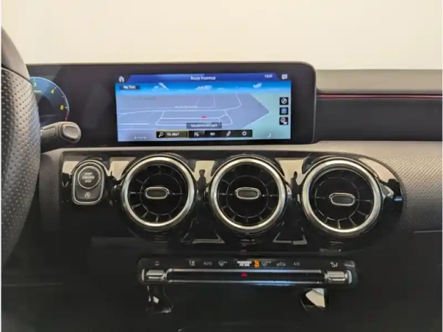 Mercedes Classe A 180 d amg line — photo 18