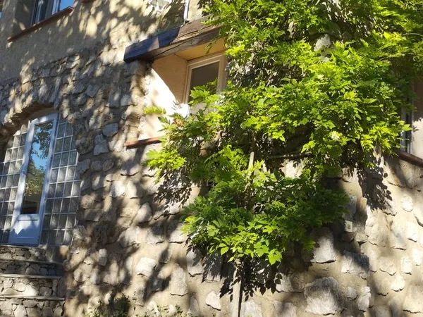 Appartement T2 - TOURRETTE-LEVENS - BAIL 3 MOIS