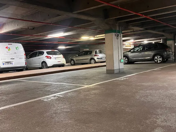 Parking 11 m²