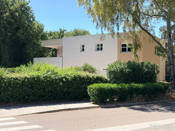 Bureaux 170 m² LES LONES
