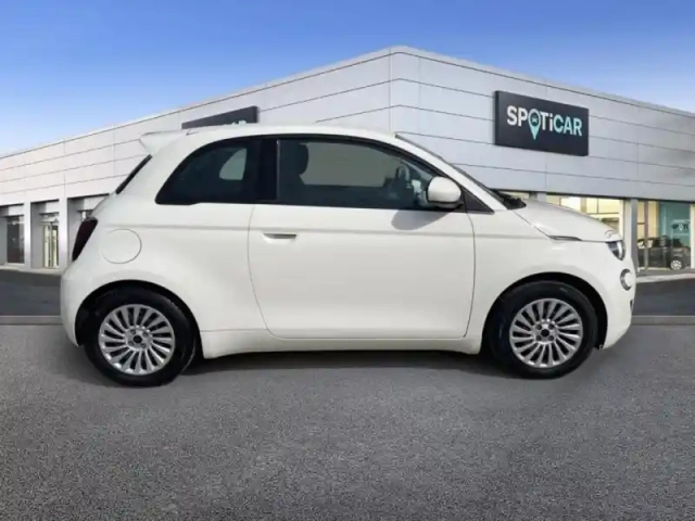 Fiat 500 e 118ch my23 — photo 4