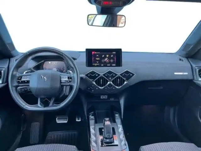 Ds Ds 3 crossback essence 130 perfo line auto caméra carplay radar av/ar 1ère main — photo 10