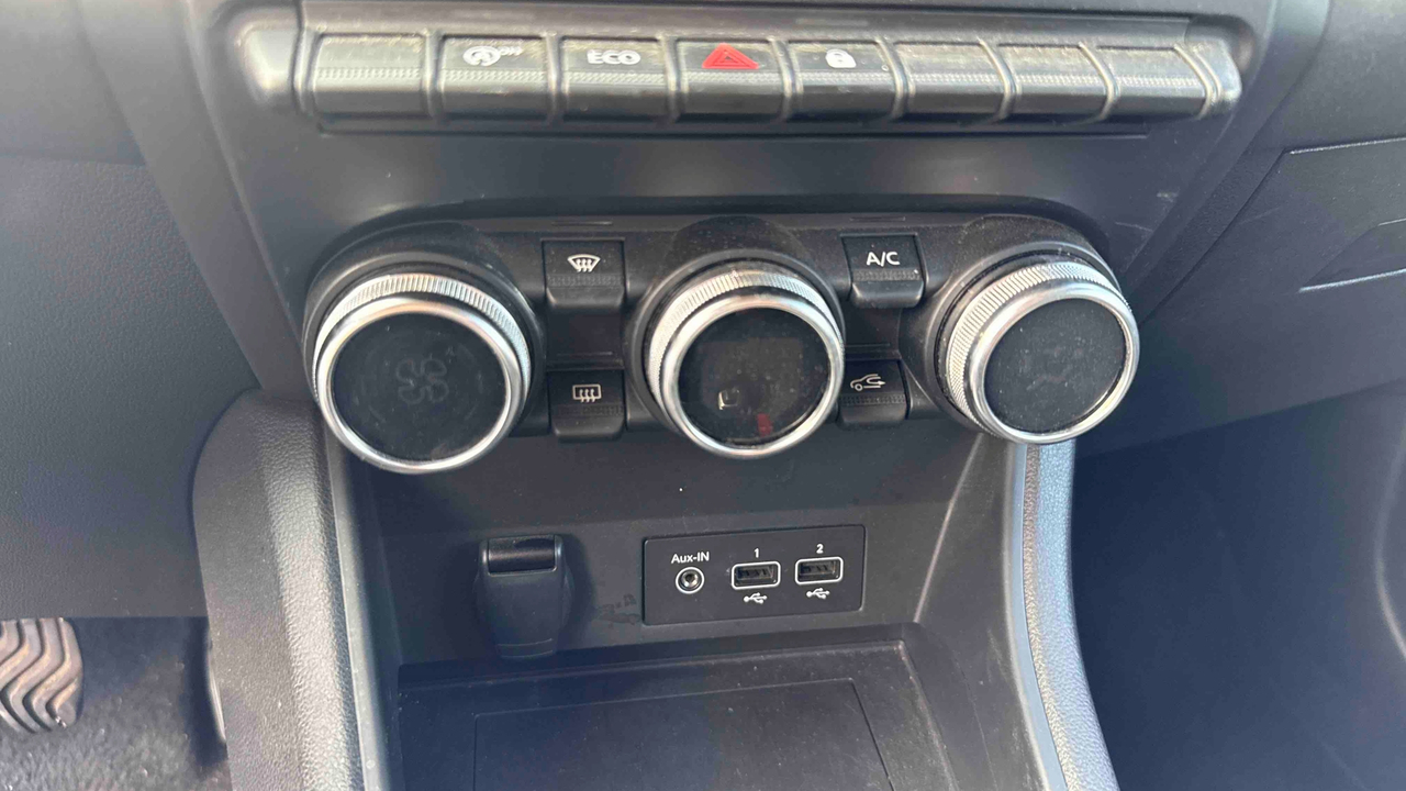 Renault Captur TCe 100 GPL — photo 20