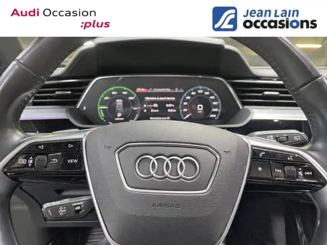 Audi E-Tron 55 quattro 408 ch — photo 12