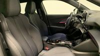 Peugeot 2008 1.2 PureTech 130ch S&S GT EAT8 — photo 15