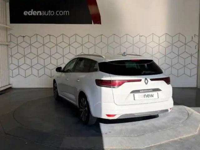 Renault Megane iv estate tce 140 — photo 27