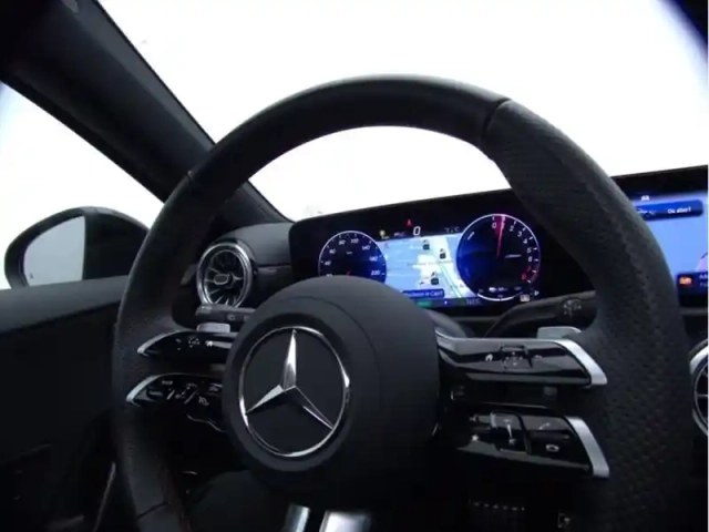 Mercedes Classe A 250 e hybrid eq amg line — photo 11