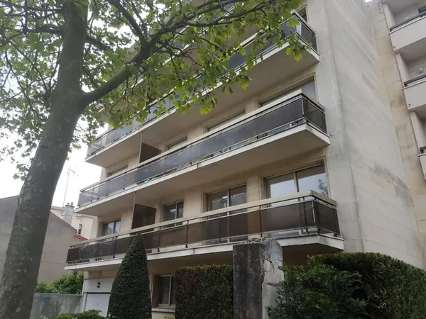 LE PERREUX SUR MARNE Appartement 2 pièces 47 m² parking et cave